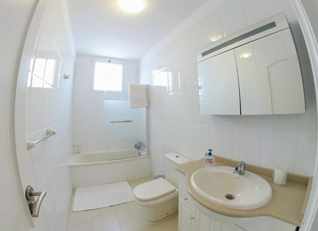 Facing The Ocean - Full Appt With 2 Double Bedroom Tabaiba المظهر الخارجي الصورة