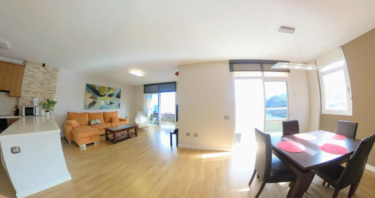 Facing The Ocean - Full Appt With 2 Double Bedroom Tabaiba المظهر الخارجي الصورة